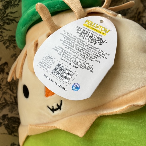 Squishmallow Samuel the Scarecrow - Picture 5 of 6